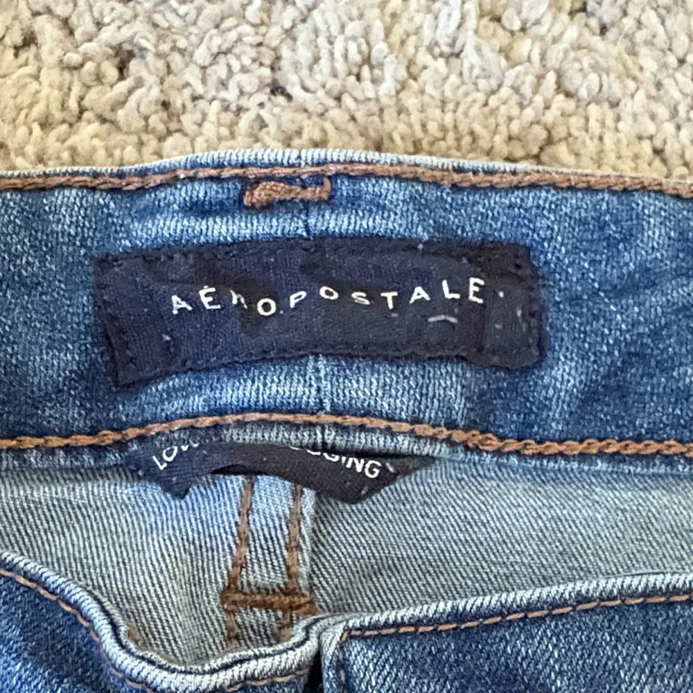 Aeropostale Women's Blue Low Rise Skinny Jeans - Picture 2 of 4